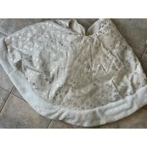Bebe Plush Christmas Tree Skirt Light Ivory Metallic Silver Snowflakes Velvet